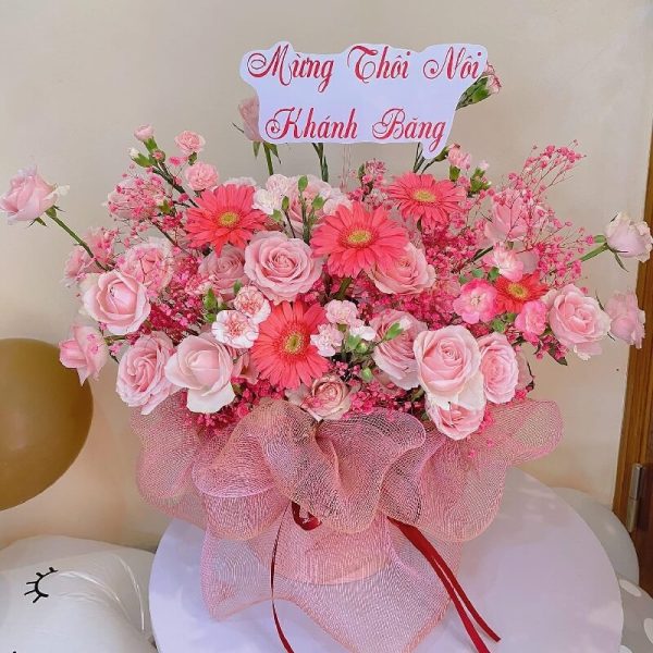 Lẵng hoa mừng thôi nôi bé