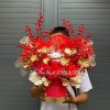 Hoa khai trương văn phòng thường mang theo nhiều ý nghĩa và tượng trưng trong việc chào đón sự mở cửa của một văn phòng mới hoặc công ty.