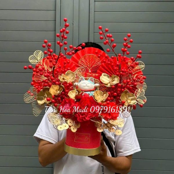 Hoa khai trương văn phòng thường mang theo nhiều ý nghĩa và tượng trưng trong việc chào đón sự mở cửa của một văn phòng mới hoặc công ty.
