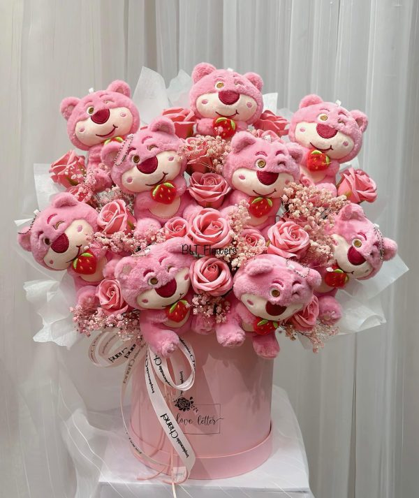 Lẵng Hoa Gấu Dâu Lotso Cute
