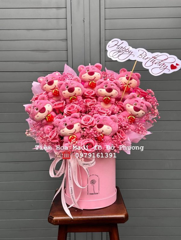 Lẵng Hoa Gấu Dâu Lotso Cute madi