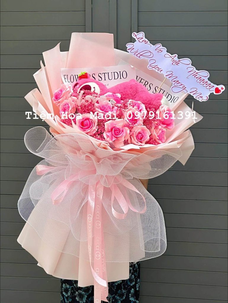 Tuyển chọn 10 bó hoa hồng đẹp nhất tặng bạn gái
