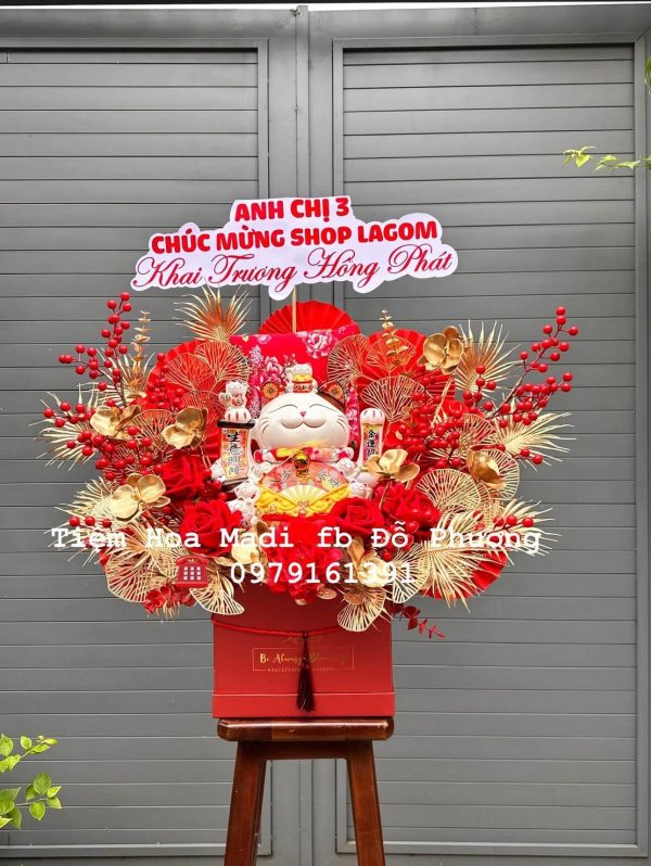 Giỏ hoa mèo thần tài