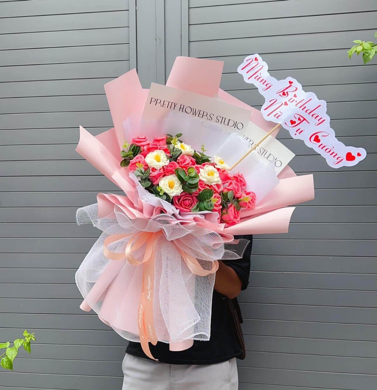Hoa tặng sinh nhật vợ