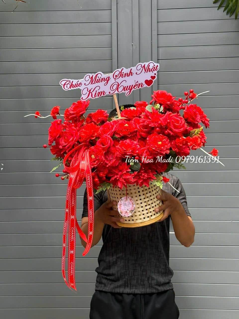 Lang-Hoa-Sinh-Nhat-Sang-Trong Lẵng Hoa Sinh Nhật Sang Trọng