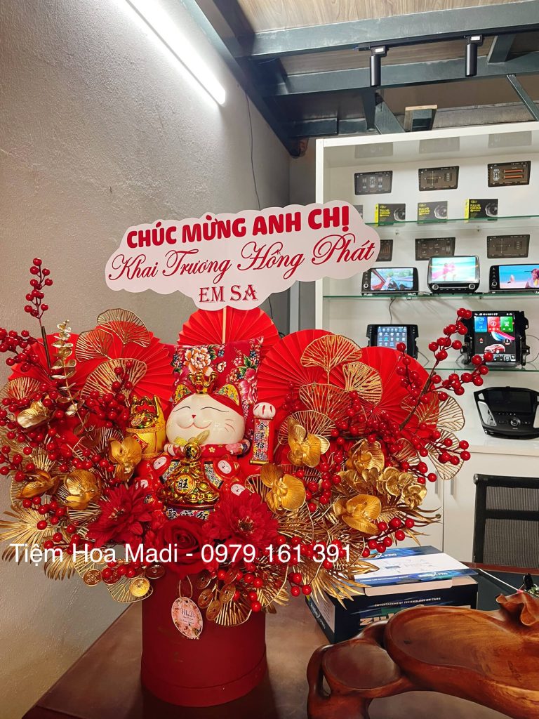 Cách đặt mèo thần tài trên bàn làm việc
