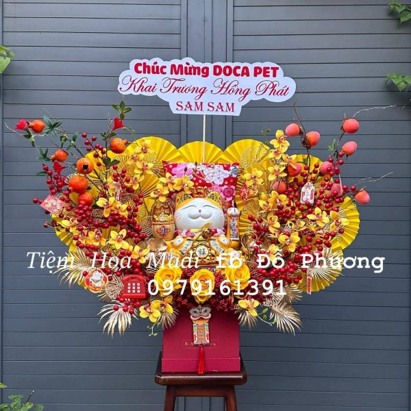 Lẵng hoa khai trương mèo may mắn màu vàng