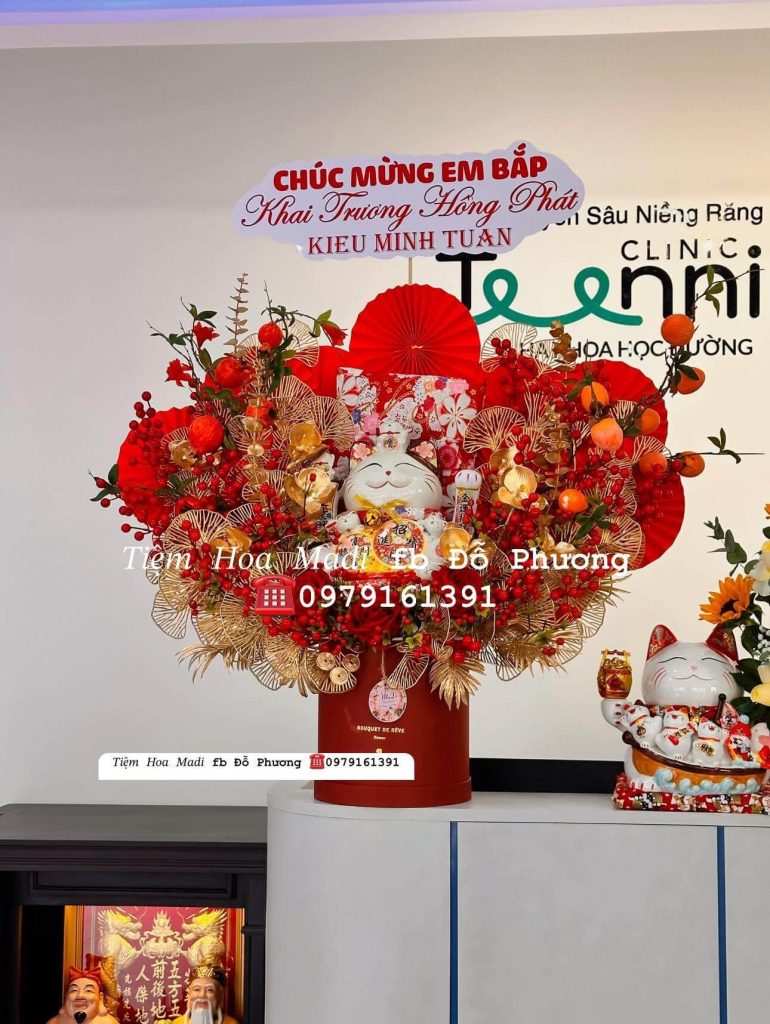 Cách đặt mèo thần tài trên bàn làm việc