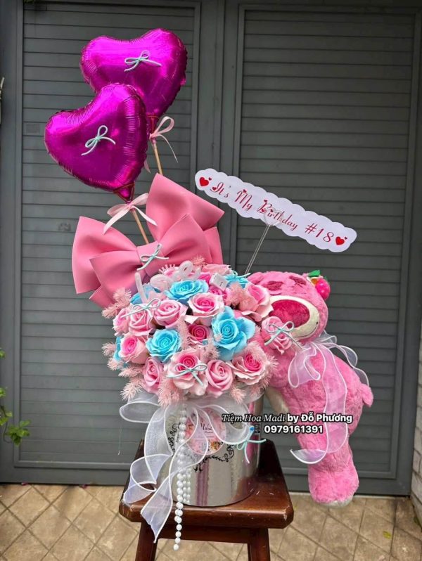 Bó Hoa Gấu Lotso Dành Cho Người Yêu Siêu Cute Và Đầy Tình Cảm