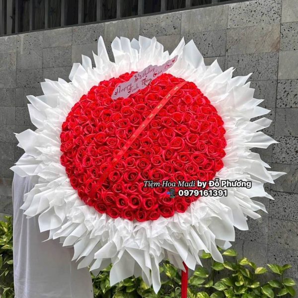 Hoa Sinh Nhat Tang Ban Gai De Thuong Diu Dang Va day Cam Xuc