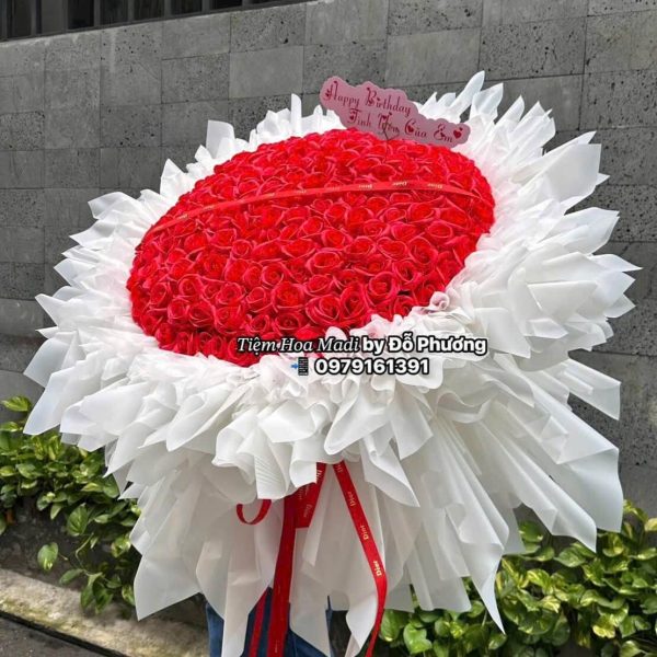Hoa Sinh Nhat Tang Ban Gai De Thuong Diu Dang Va day Cam Xuc