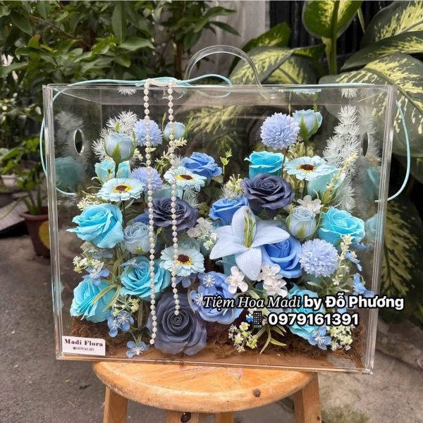 Hộp hoa mix pastel xanh dương