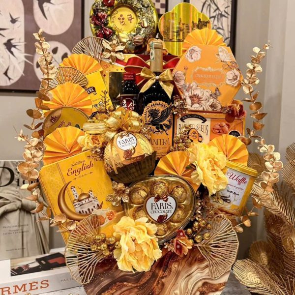 đỏ, vàng, xanh ngọc tượng trưng cho tài lộc, may mắn và thịnh vượng, đến cách sắp xếp sản phẩm cân đố