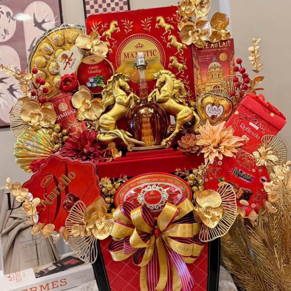 Mỗi món quà đều được chọn lọc cẩn thận nhằm truyền tải thông điệp chúc sức khỏe, bản lĩnh, thành công và thịnh vượng trong năm mới