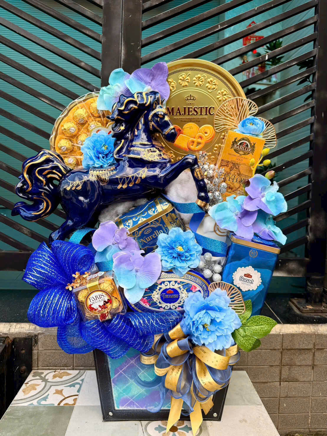 z7346244638079_3e60f8aca5b06cf630887dbef26b561c Một giỏ quà Tết biếu sếp không cần quá phô trương nhưng phải thể hiện được sự tinh tế và thành ý của người tặng