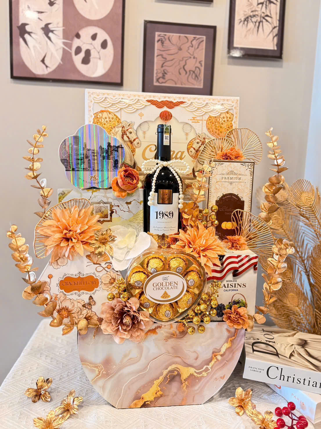 z7346306076431_637f8851aeed1f085c0917fbb02df3cf Giỏ quà Tết phù hợp biếu ông bà, chú trọng sức khỏe và ý nghĩa sum vầy.