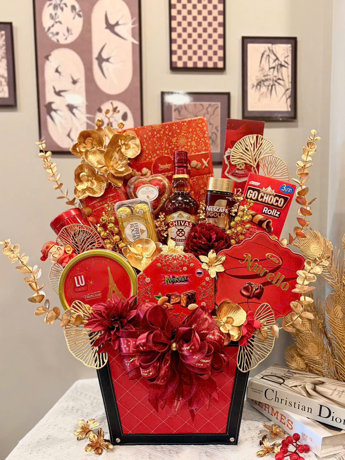 z7346327935787_24ba5f042bad921e400342c07d62f0a5 Giỏ quà Tết biếu bố mẹ với các sản phẩm tốt cho sức khỏe, thể hiện lòng hiếu thảo.