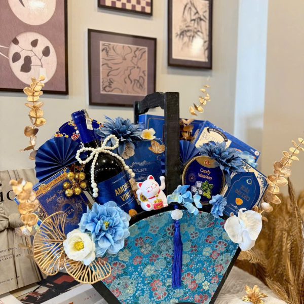 Giỏ quà Tết biếu đối tác giúp xây dựng mối quan hệ bền vững, hình ảnh doanh nghiệp uy tín.